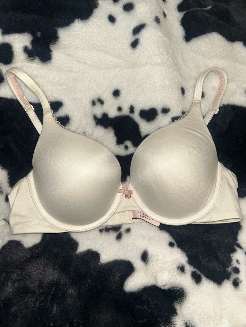 Victoria's Secret Cream Bra with Pink Bow Detail